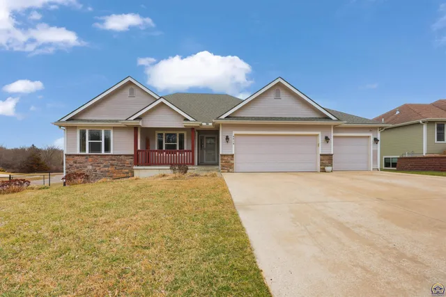 $375,000 | 4414 Southeast Gemstone Lane, Topeka, KS 66609
