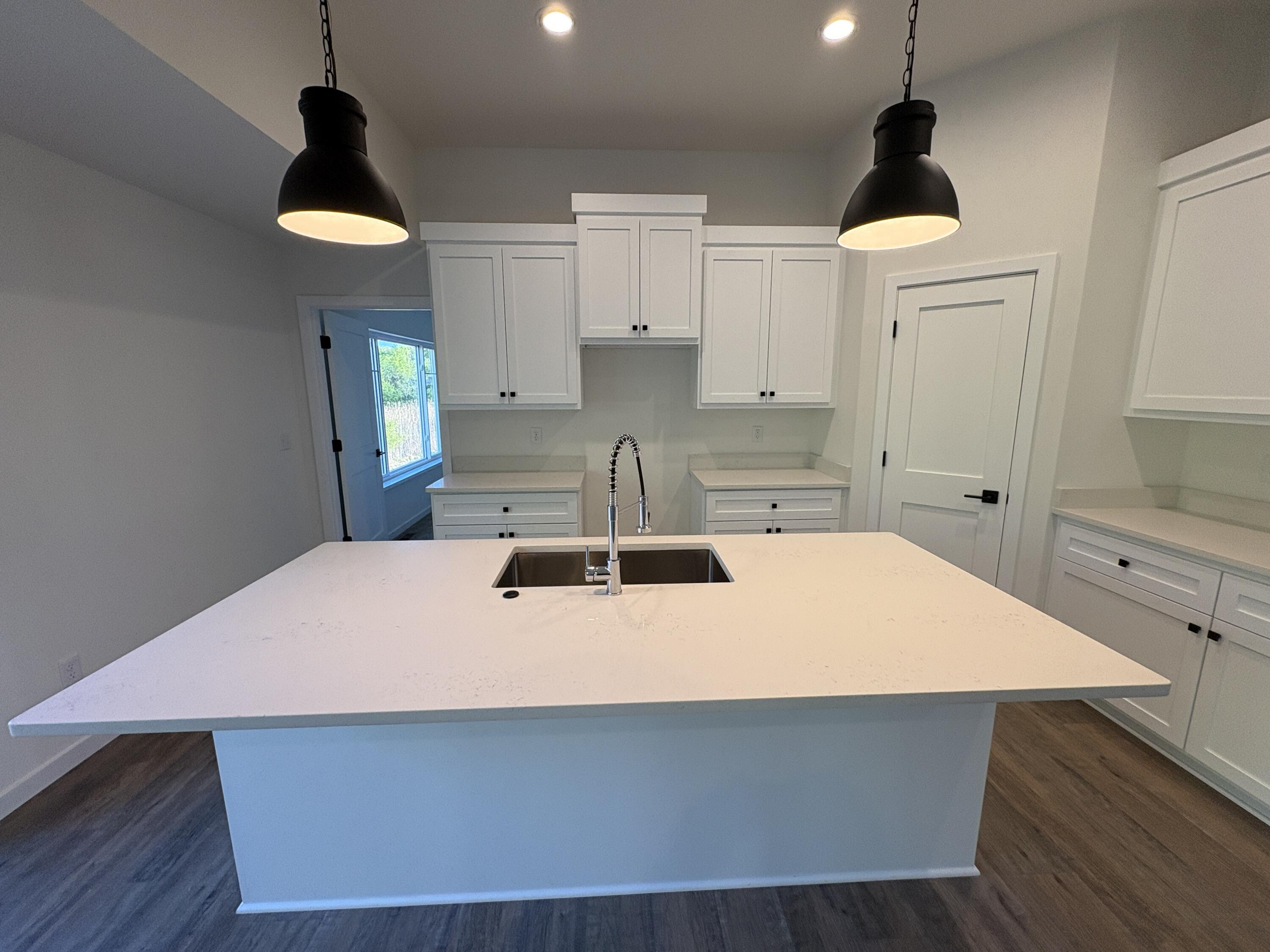 267 Cardinal Drive Sullivan, WI 53178 - Photo 6 of 37 Kitchen 2