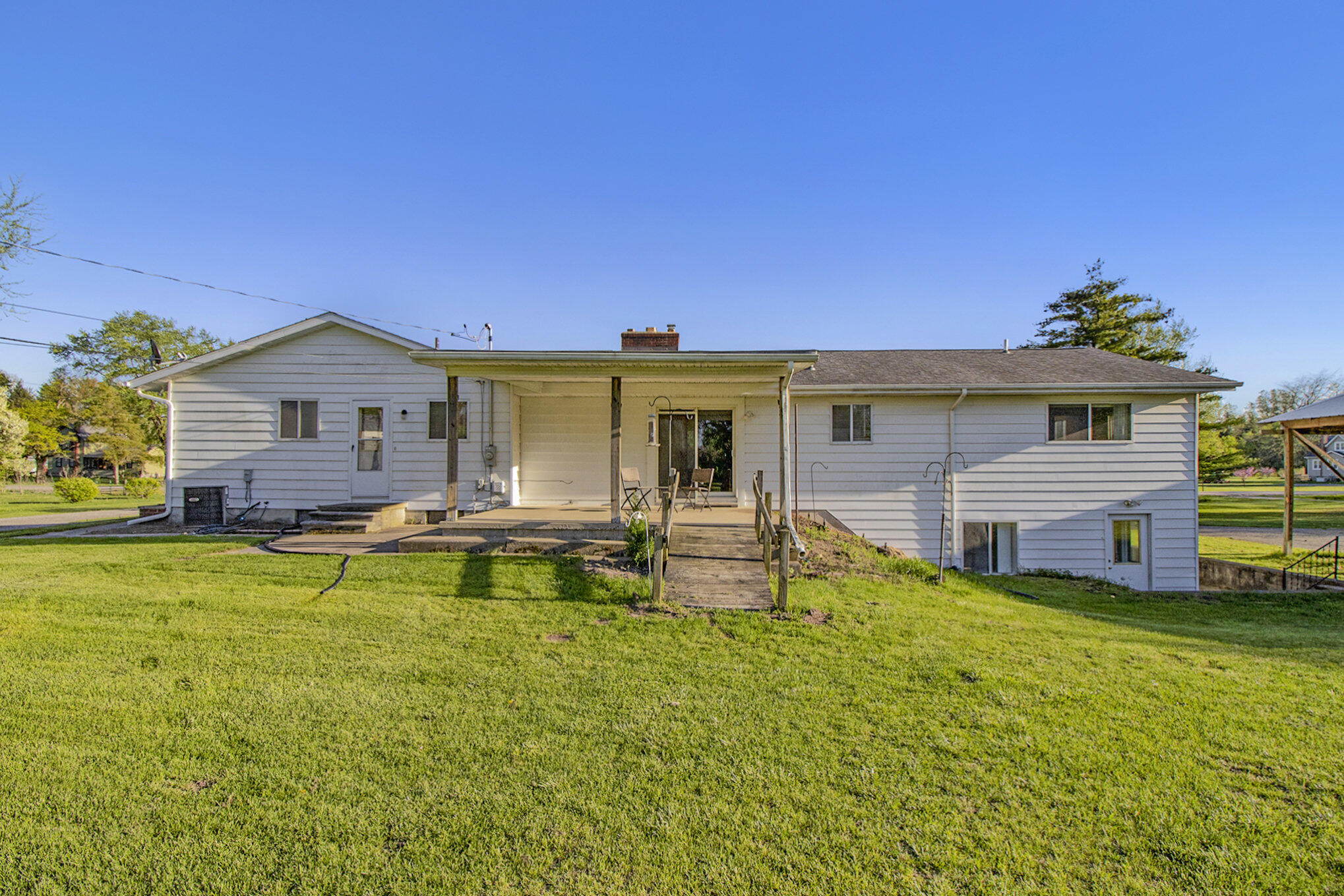10695 Talladay Road Willis, MI 48191 - Photo 4 of 35 024_img_7062-1