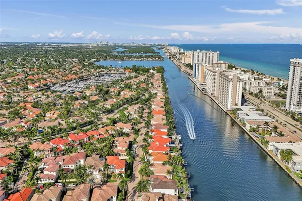 $20,000 | 1575 Windjammer Way, Hollywood, FL 33019