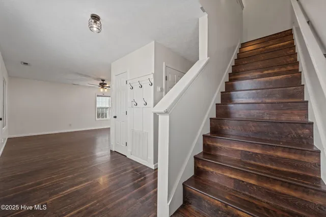 $279,000 | 122 Tanbark Drive, Jacksonville, NC 28546