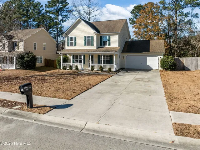 $279,000 | 122 Tanbark Drive, Jacksonville, NC 28546