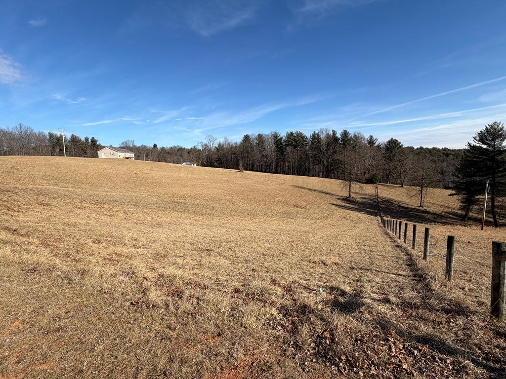 2192 Poplar Knob Road, Unit 2 Galax, VA 24333 - Photo 5 of 21 Gallery Image 5