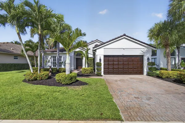 $830,000 | 4293 Mariners Cove Drive, Wellington, FL 33449