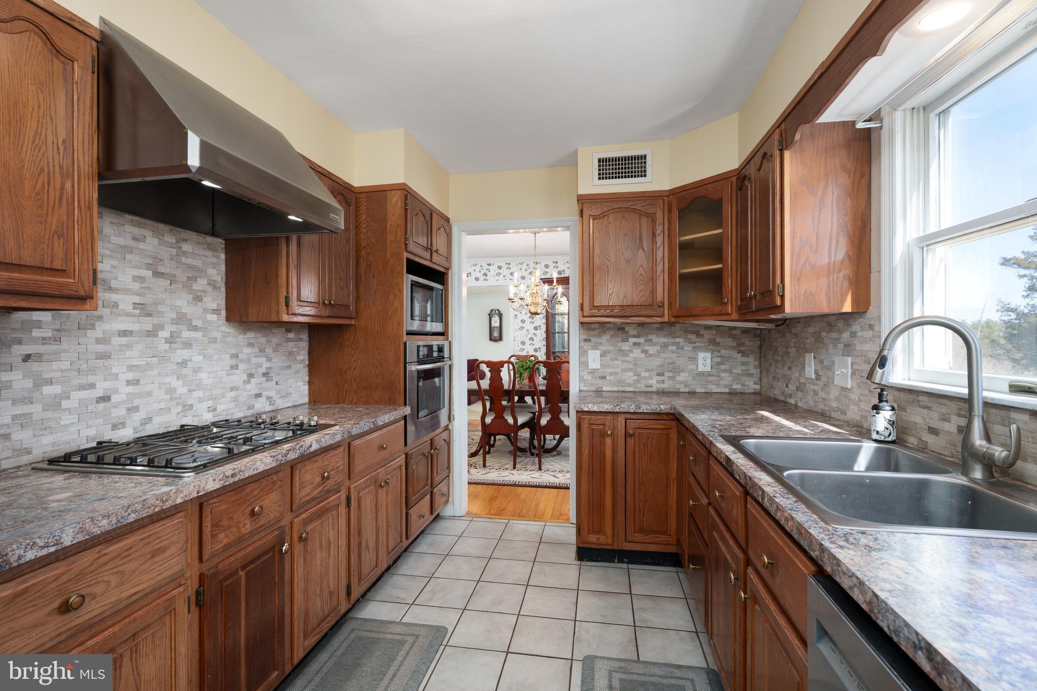 267 Lambertville Hopewell Road Hopewell, NJ 08525 - Photo 15 of 36