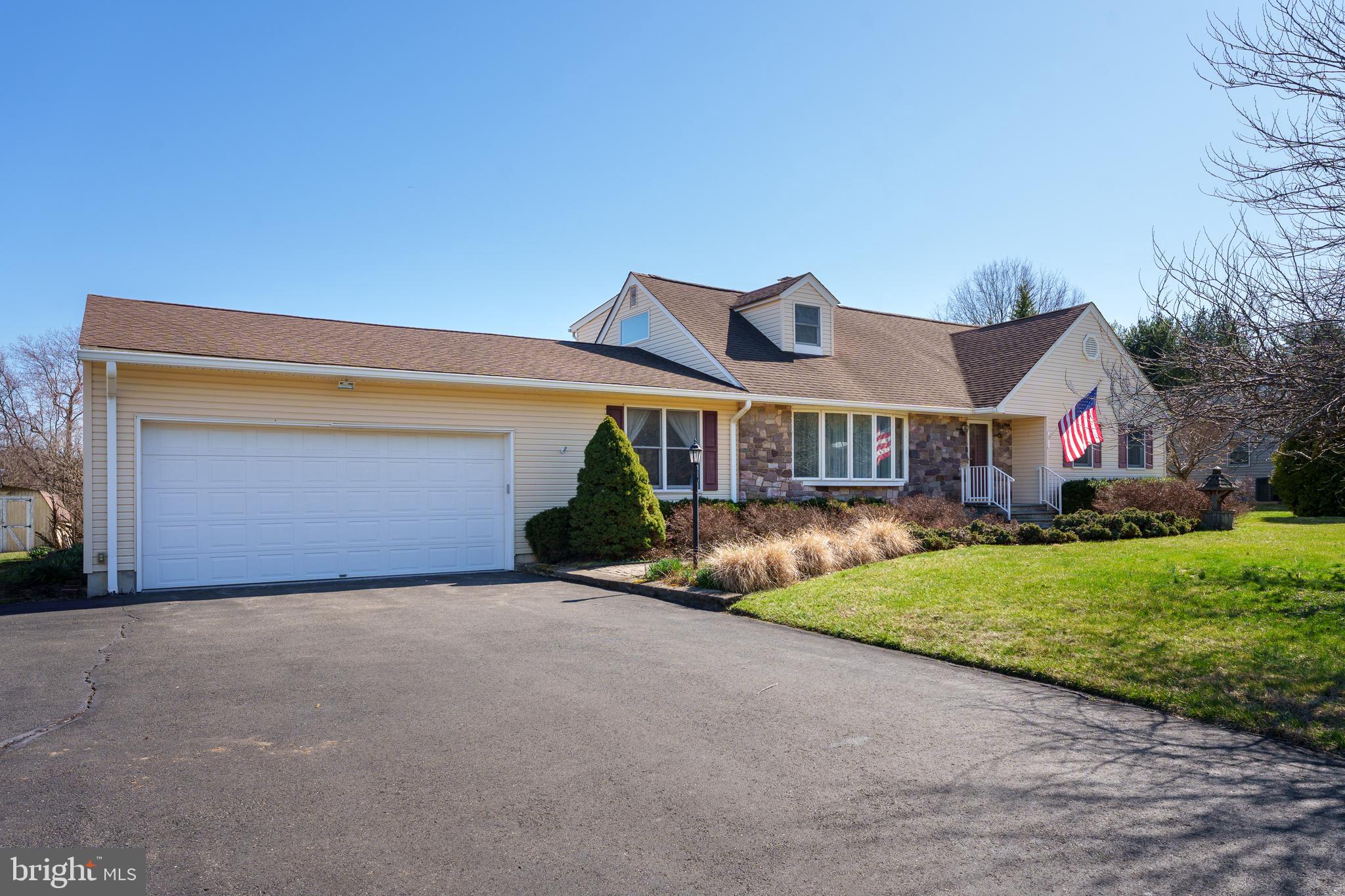 267 Lambertville Hopewell Road Hopewell, NJ 08525 - Photo 2 of 36