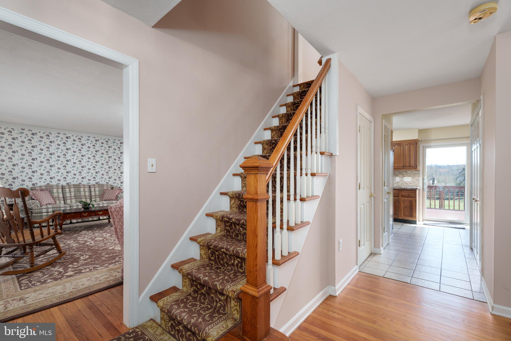 267 Lambertville Hopewell Road Hopewell, NJ 08525 - Photo 4 of 36