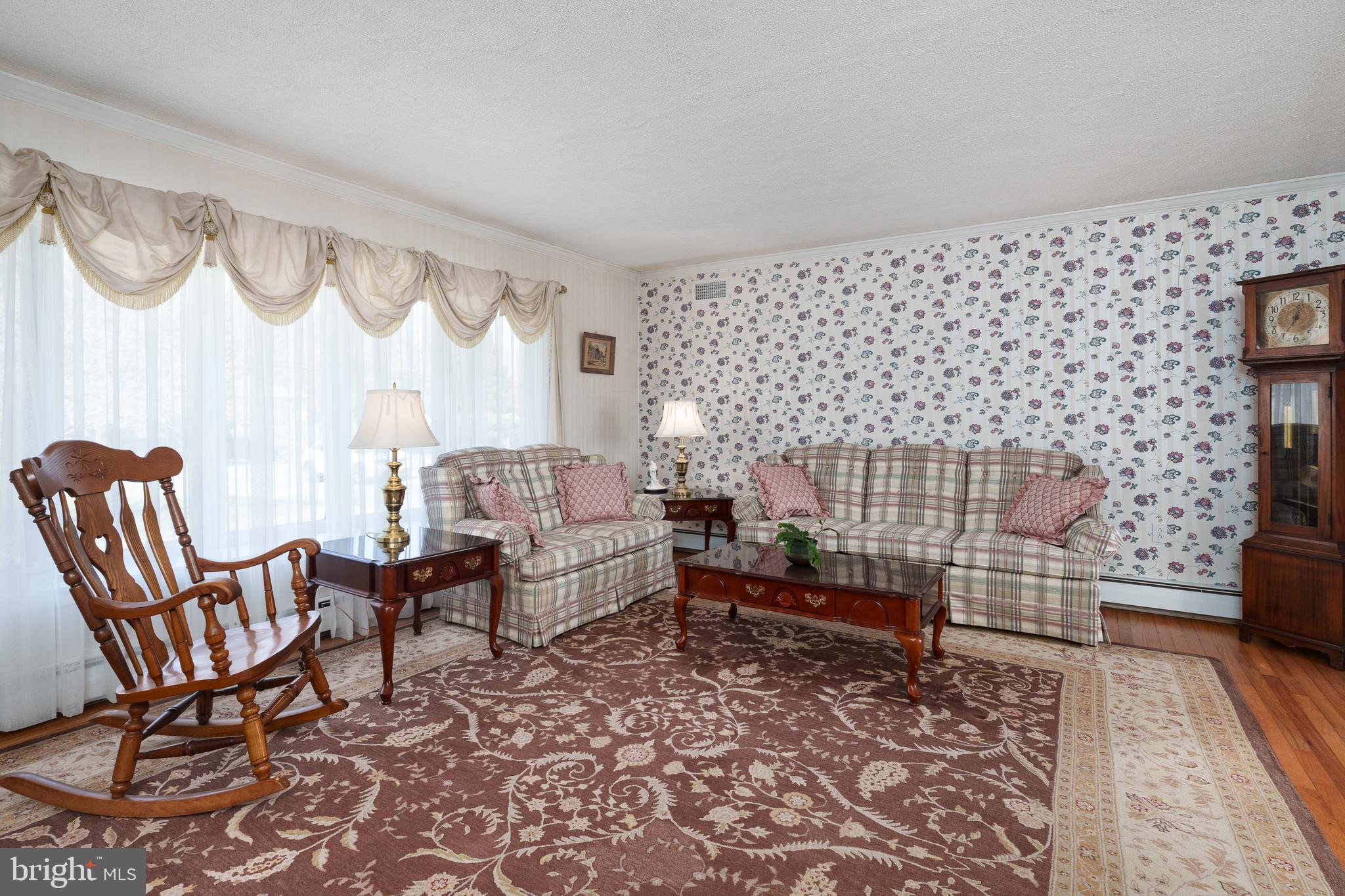 267 Lambertville Hopewell Road Hopewell, NJ 08525 - Photo 8 of 36