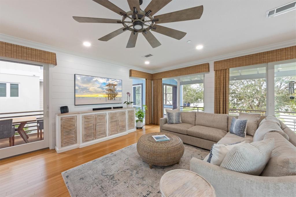 311 Firehouse Court Longboat Key, FL 34228 - Photo 8 of 79