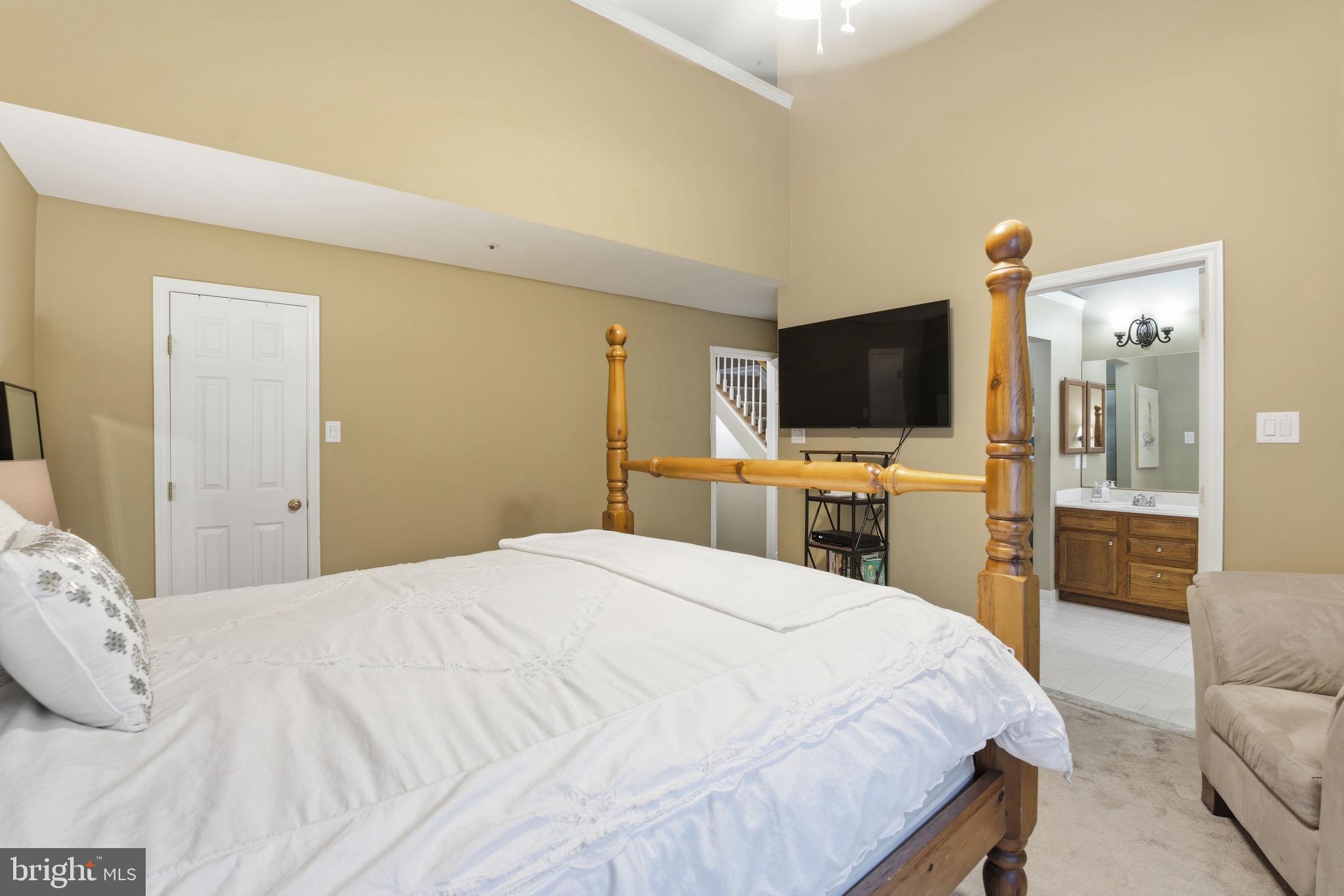 12634 Granite Ridge Drive North Potomac, MD 20878 - Photo 11 of 21 Primary Bedroom Reverse