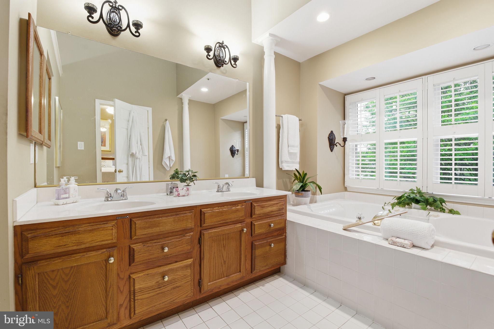 12634 Granite Ridge Drive North Potomac, MD 20878 - Photo 12 of 21 Primary Bathroom with Soaking Tub