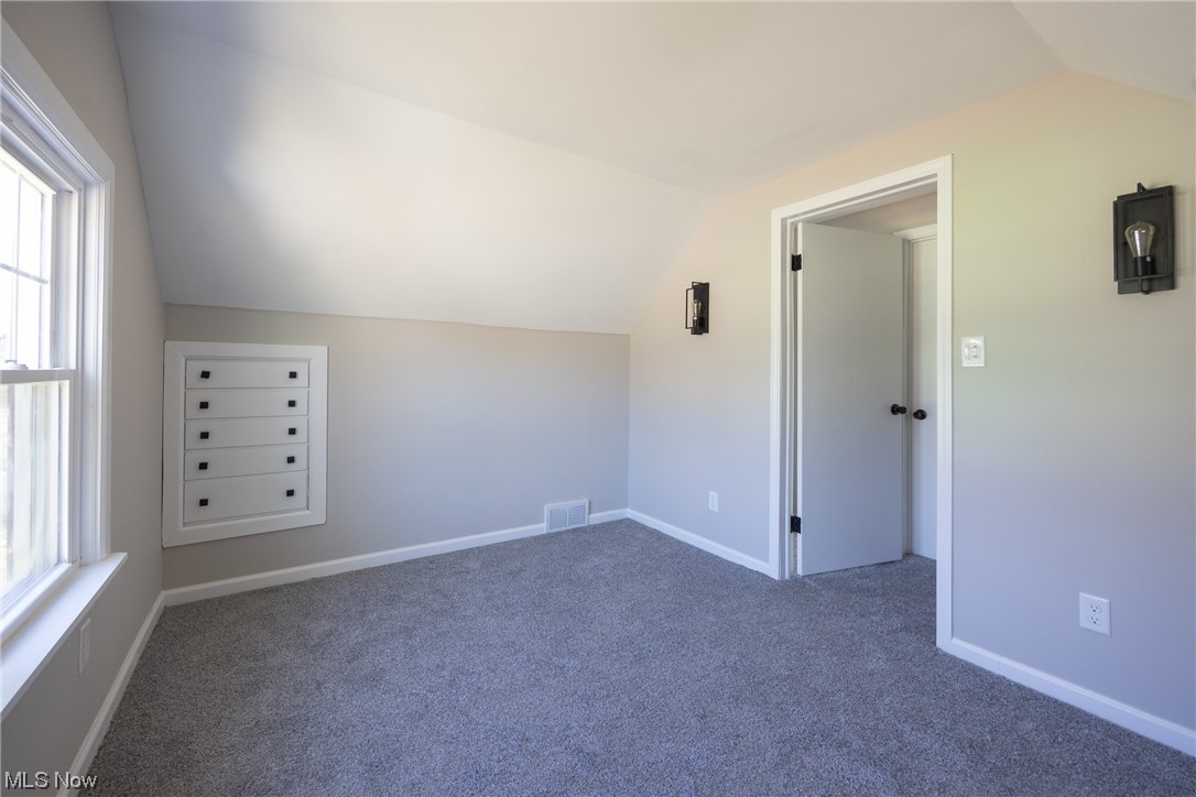 928 Richmond Road Cleveland, OH 44124 - Photo 25 of 30 Gallery Image 25
