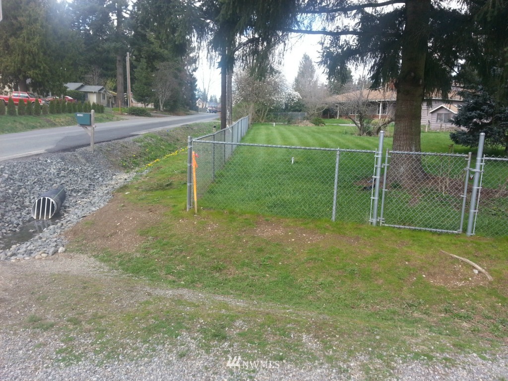 19600 2nd Avenue Southeast Bothell, WA 98012 - Photo 2 of 4 Gallery Image 2