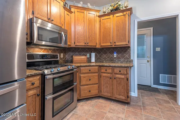 $510,000 | 2382 Oak Creek Drive, Hernando, MS 38632