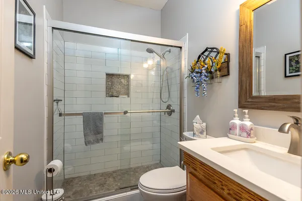 $510,000 | 2382 Oak Creek Drive, Hernando, MS 38632