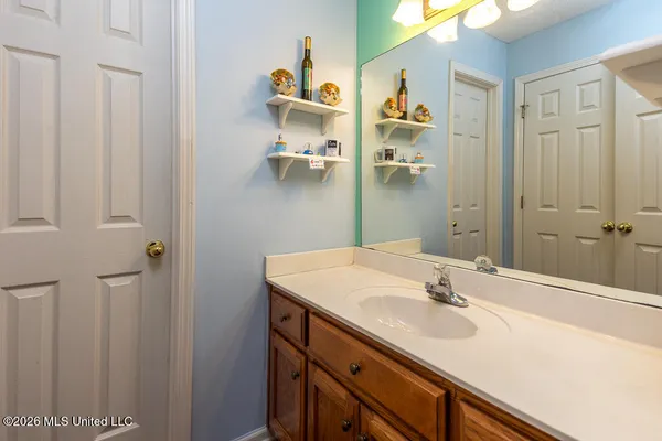 $510,000 | 2382 Oak Creek Drive, Hernando, MS 38632