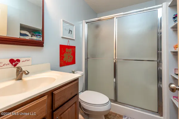 $510,000 | 2382 Oak Creek Drive, Hernando, MS 38632