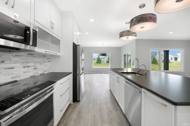 $545,000 | 15154 Annabelle Place, Leo, IN 46765