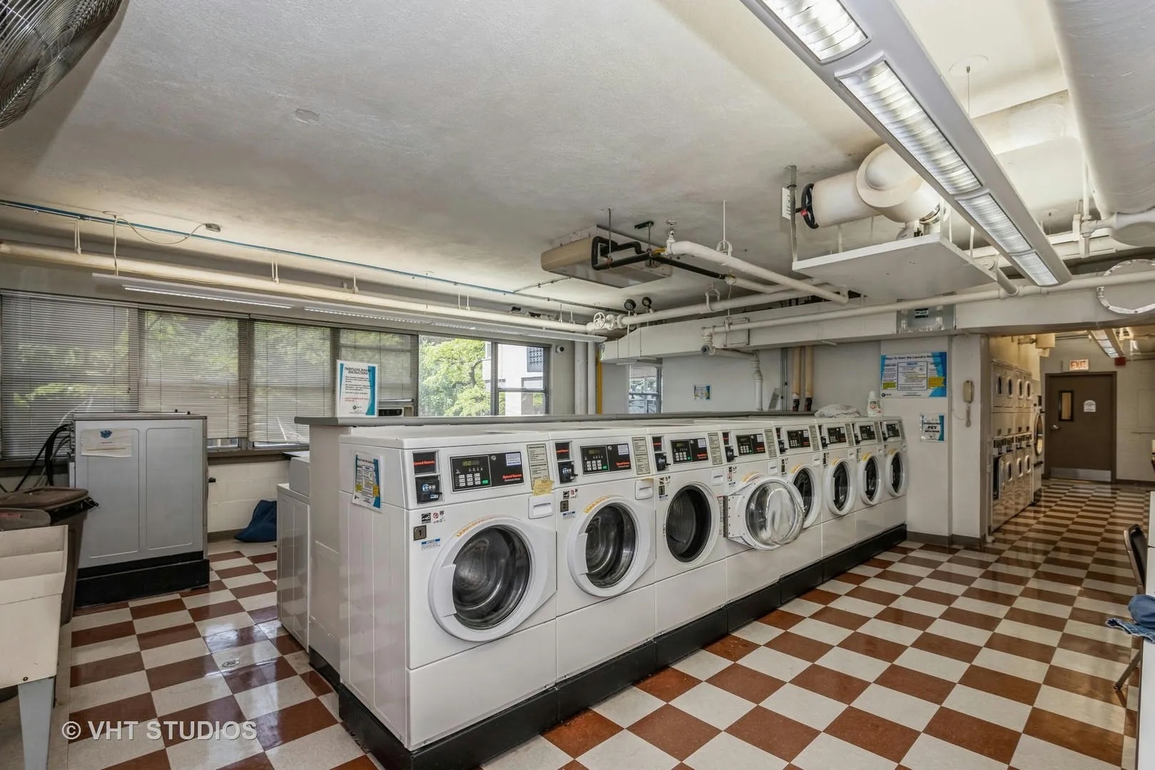 6301 North Sheridan Road, Unit 10R Chicago, IL 60660 - Photo 19 of 20
