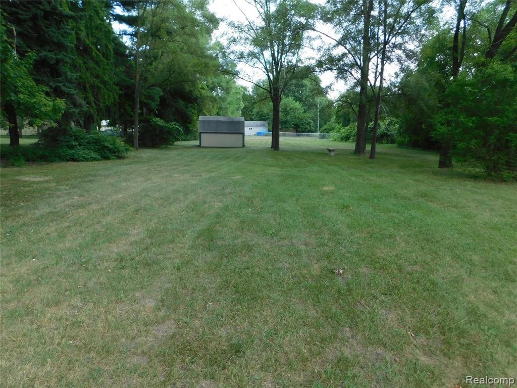 3851 John R Road Rochester Hills, MI 48307 - Photo 3 of 15