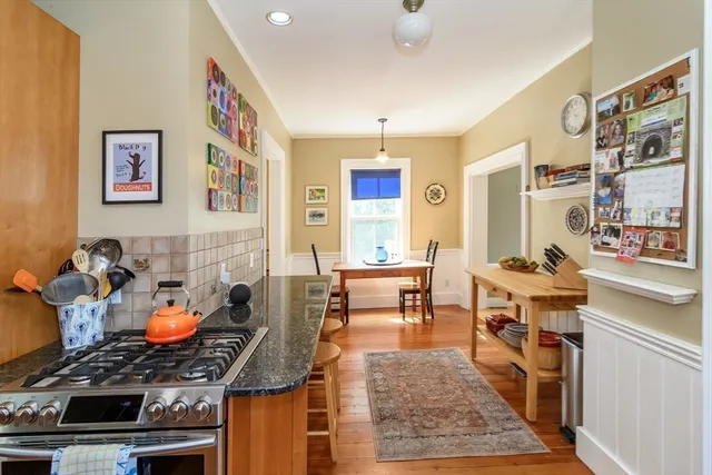 $1,175,000 | 64 Park Avenue, Natick, MA 01760