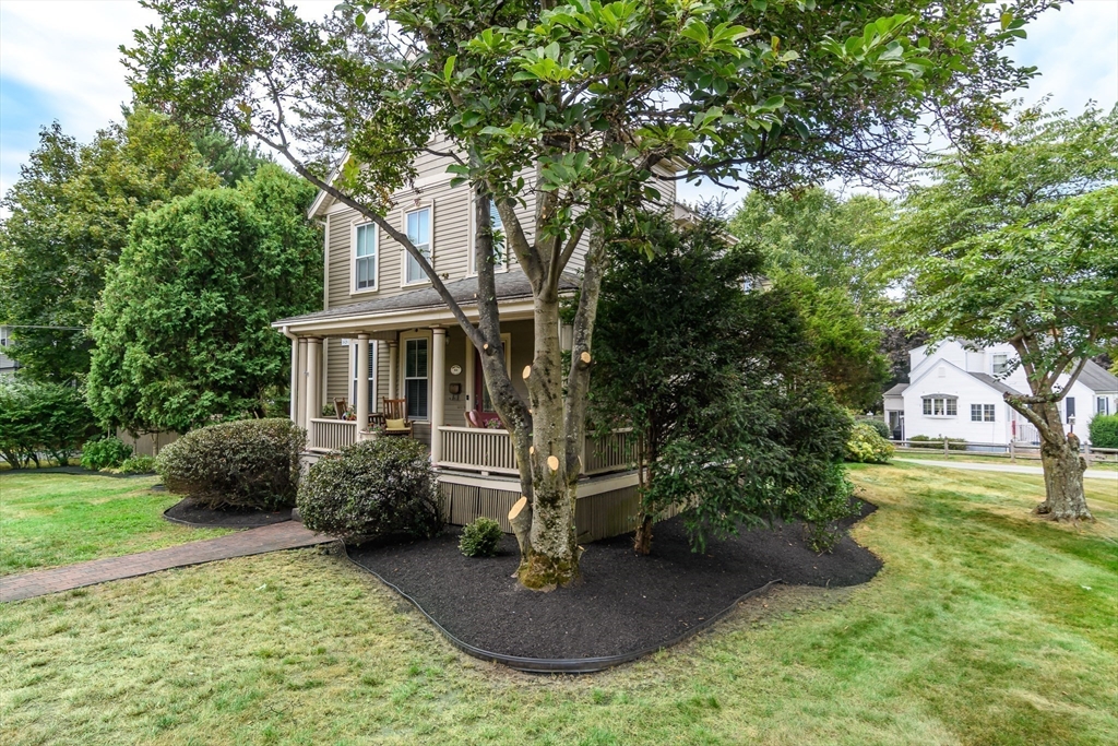 64 Park Avenue Natick, MA 01760 - Photo 4 of 35