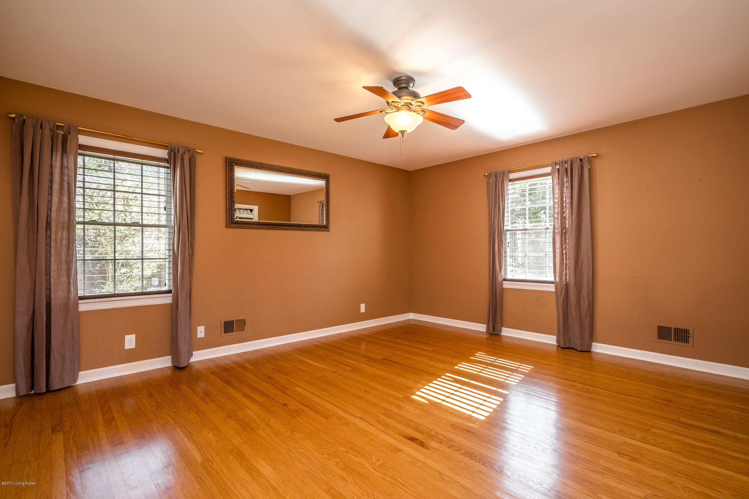 4900 Crofton Road Louisville, KY 40207 - Photo 32 of 77 4900 Crofton Rd-53