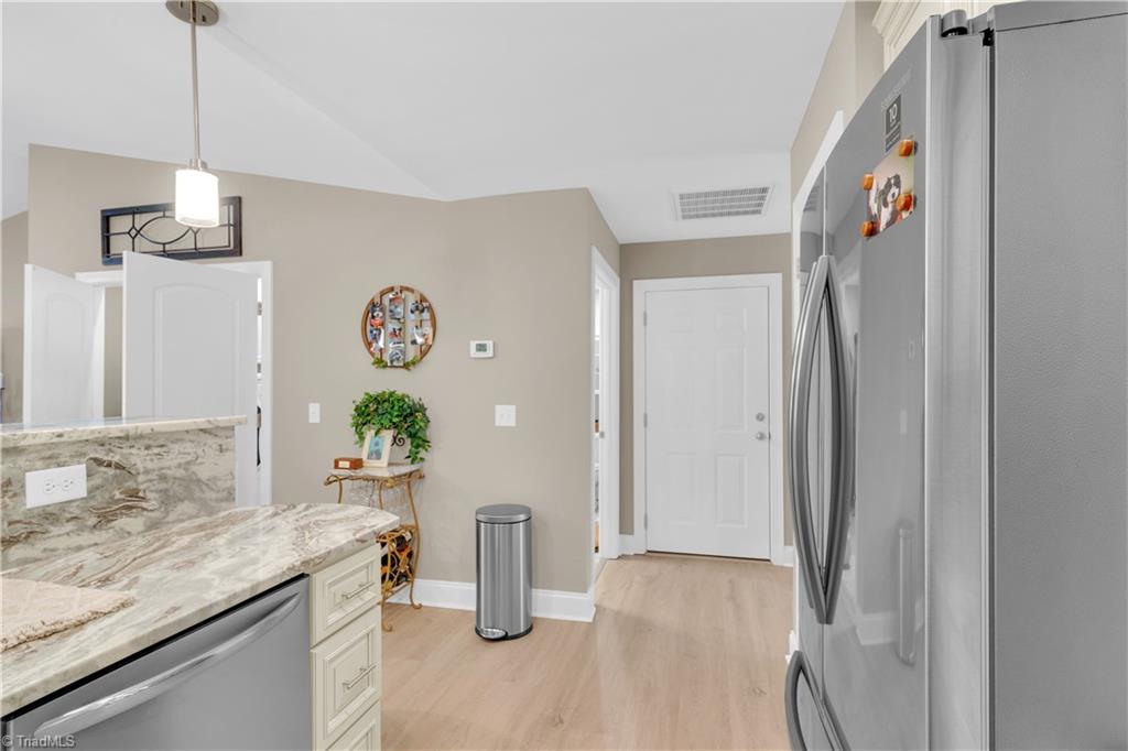 105 Oak Ridge Drive Archdale, NC 27263 - Photo 6 of 32