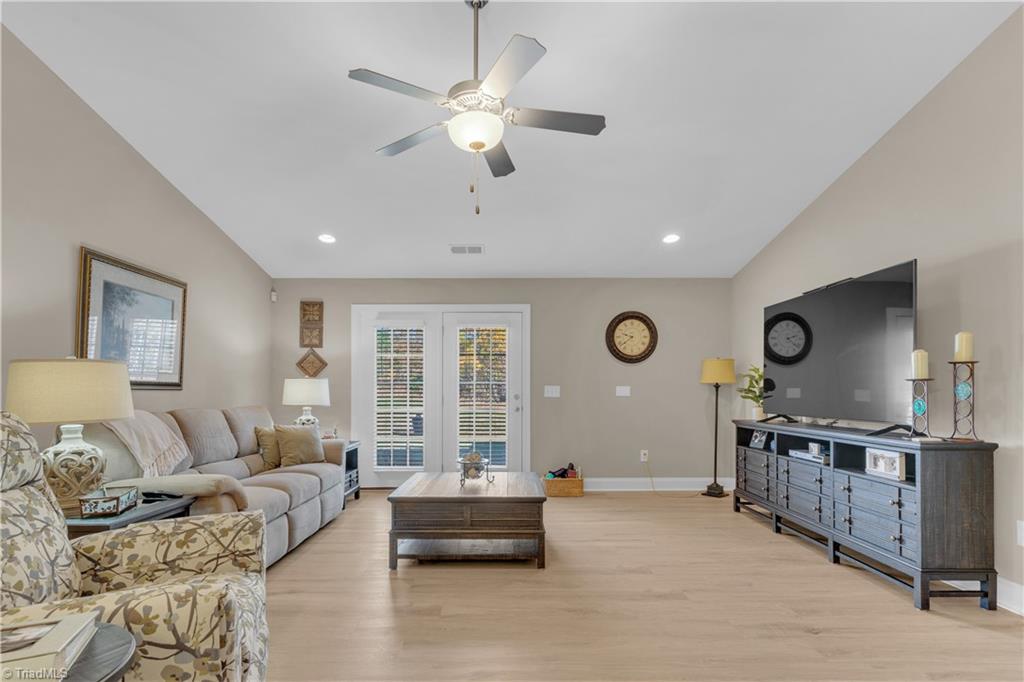 105 Oak Ridge Drive Archdale, NC 27263 - Photo 8 of 32