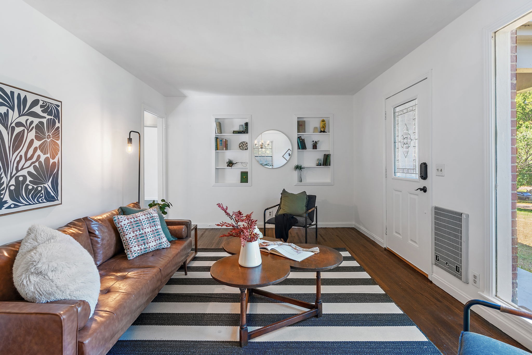 236 Barker Road Nashville, TN 37214 - Photo 6 of 45 A perfect place to lounge, unwind, read and relax.