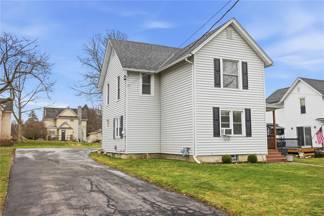 9 Hope Street Perry, NY 14530 - Photo 2 of 37