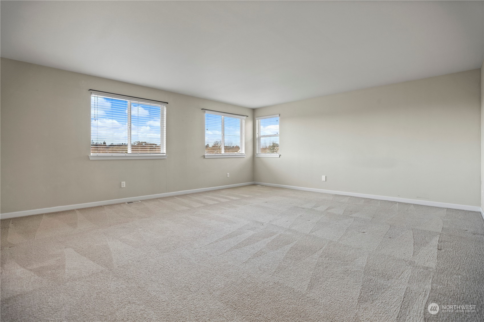 1534 Farina Loop Southeast Olympia, WA 98513 - Photo 20 of 38 an empty room with windows