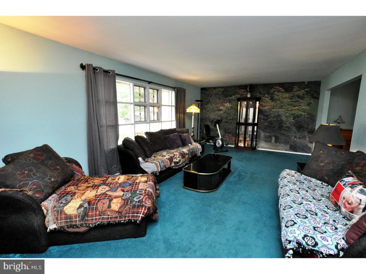 113 Chatham Road Mount Laurel, NJ 08054 - Photo 4 of 24 Gallery Image 4