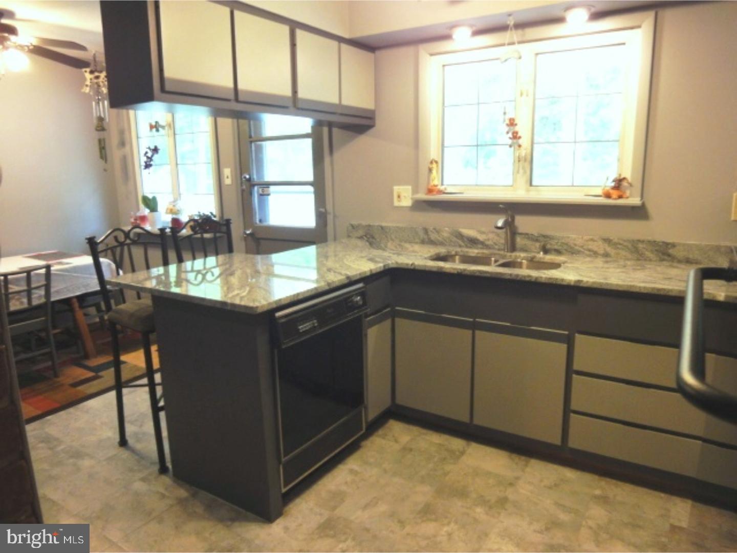 113 Chatham Road Mount Laurel, NJ 08054 - Photo 8 of 24 Gallery Image 8