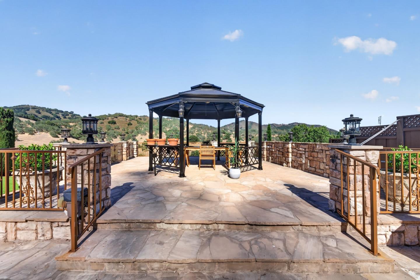 17005 Uvas Road Morgan Hill, CA 95037 - Photo 9 of 78