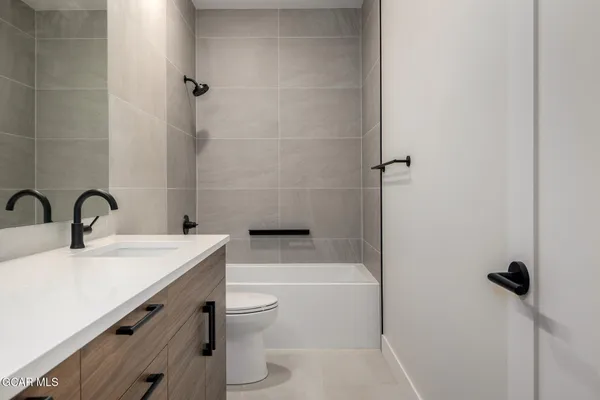 $999,000 | 107 Saddle Mountain Camp Road, Granby, CO 80446