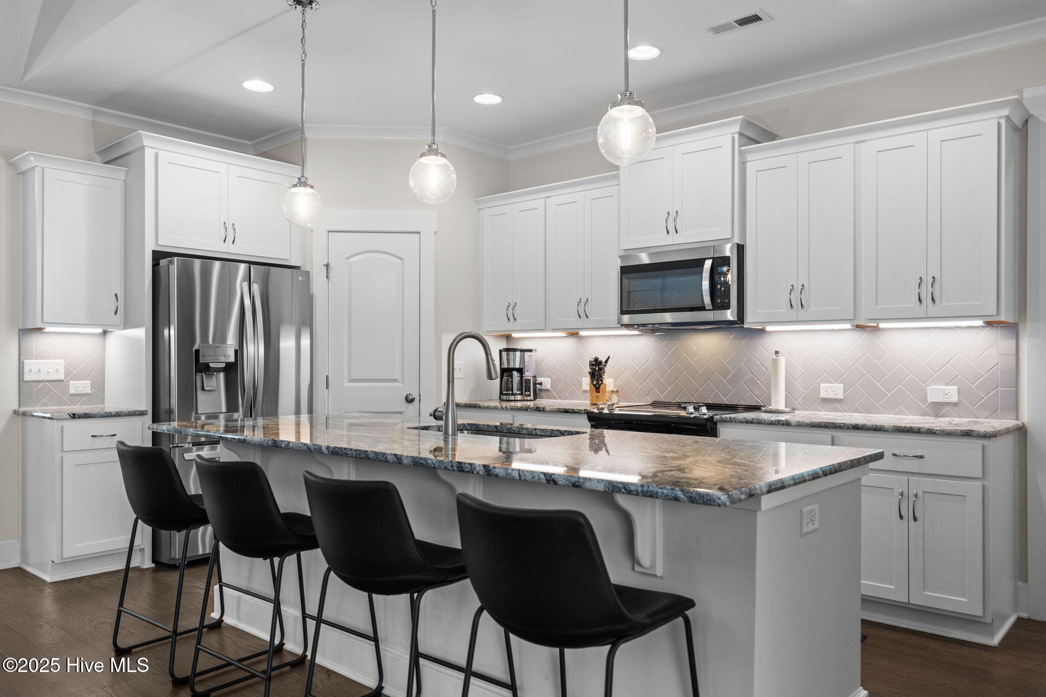 2267 Reefside Loop Northeast Leland, NC 28451 - Photo 10 of 70 kitchen