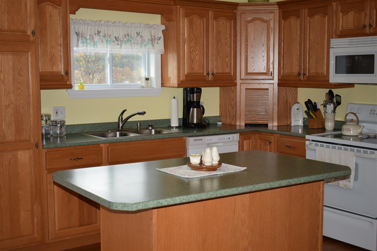 1210 Lancaster Road Northumberland, NH 03584 - Photo 16 of 38