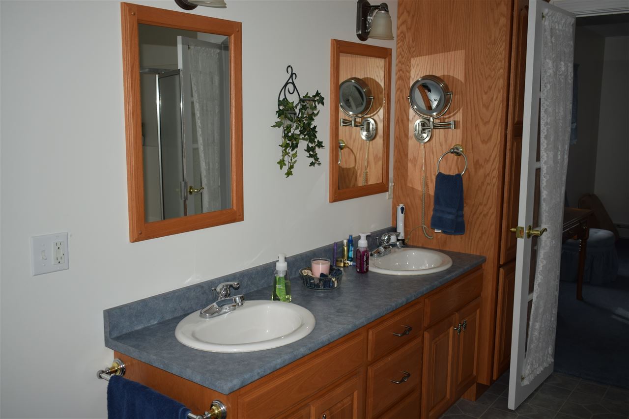 1210 Lancaster Road Northumberland, NH 03584 - Photo 33 of 38