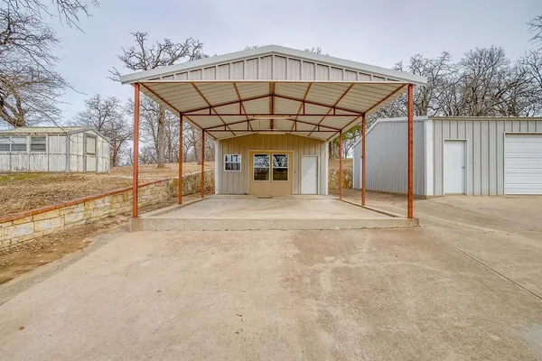 $1,125,000 | 2137 Farm To Market Road 3136, Cleburne, TX 76031