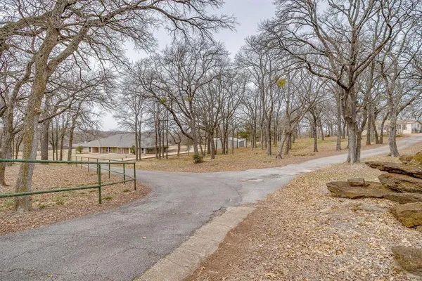$1,125,000 | 2137 Farm To Market Road 3136, Cleburne, TX 76031