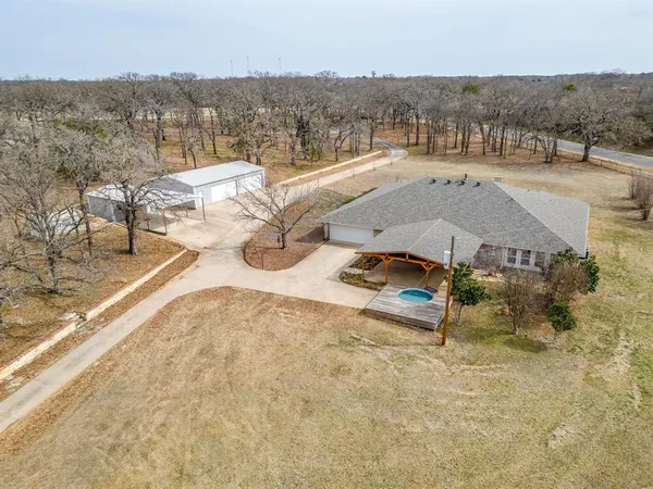 $1,125,000 | 2137 Farm To Market Road 3136, Cleburne, TX 76031