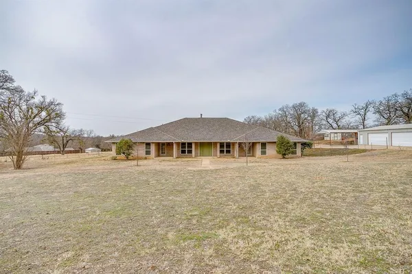 $1,125,000 | 2137 Farm To Market Road 3136, Cleburne, TX 76031