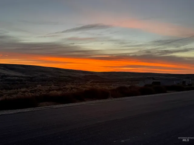 $260,000 | 3435 Fly By Road, New Plymouth, ID 83655