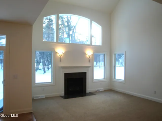 $808,900 | 6 Karl Farm Road, Averill Park, NY 12018