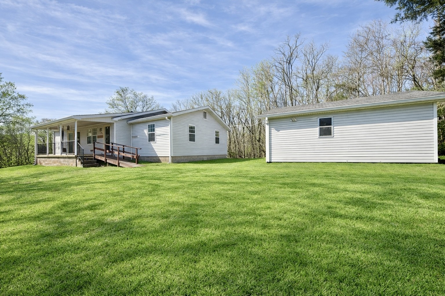 950 Sewell Branch Road Clifton, TN 38425 - Photo 1 of 22