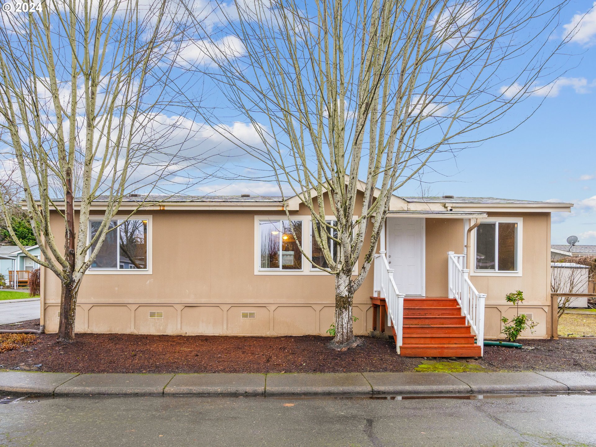 10660 Southwest Wilsonville Road, Unit 55 Wilsonville, OR 97070 - Photo 1 of 26 Gallery Image 1