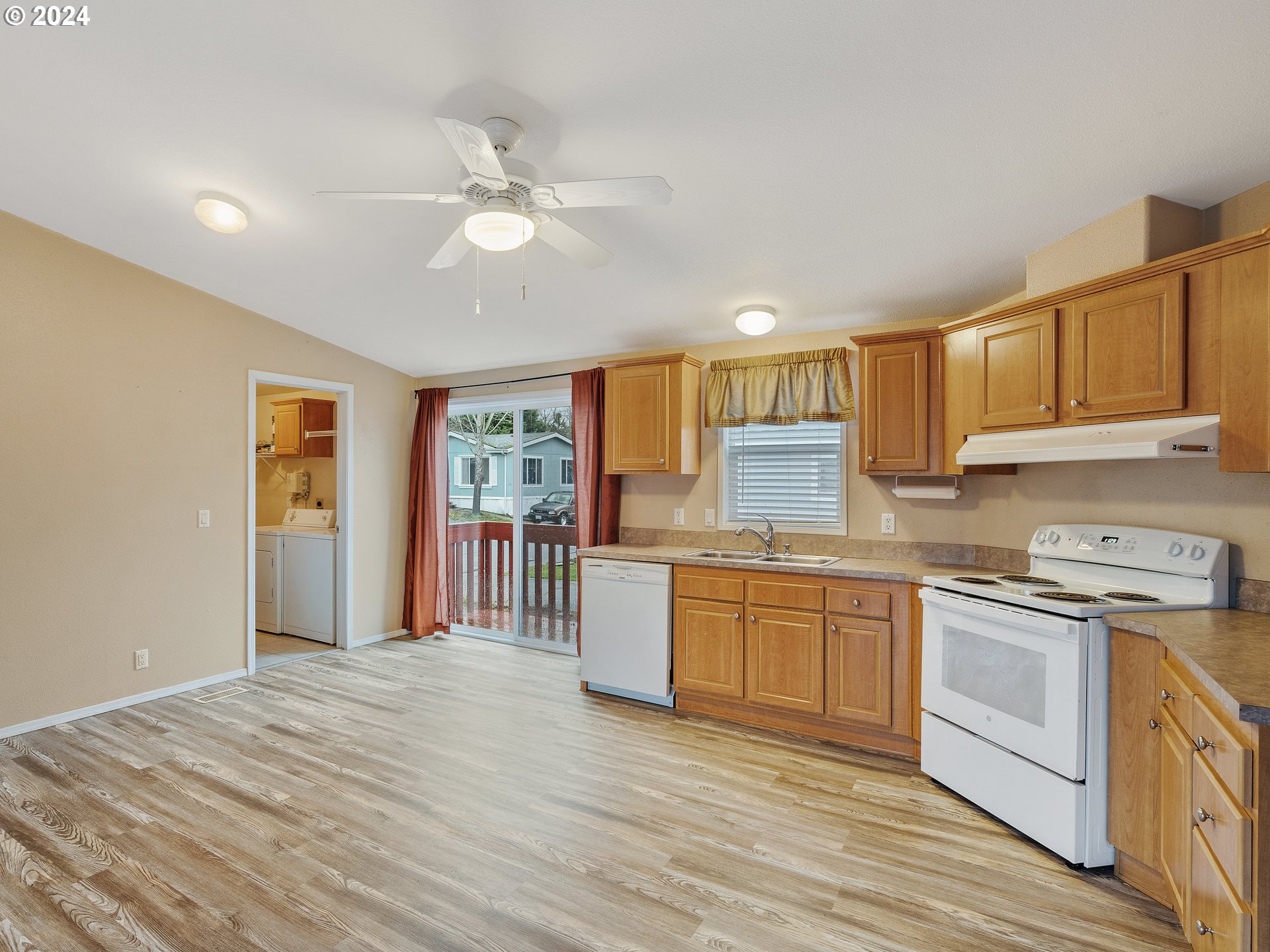 10660 Southwest Wilsonville Road, Unit 55 Wilsonville, OR 97070 - Photo 9 of 26 Gallery Image 9