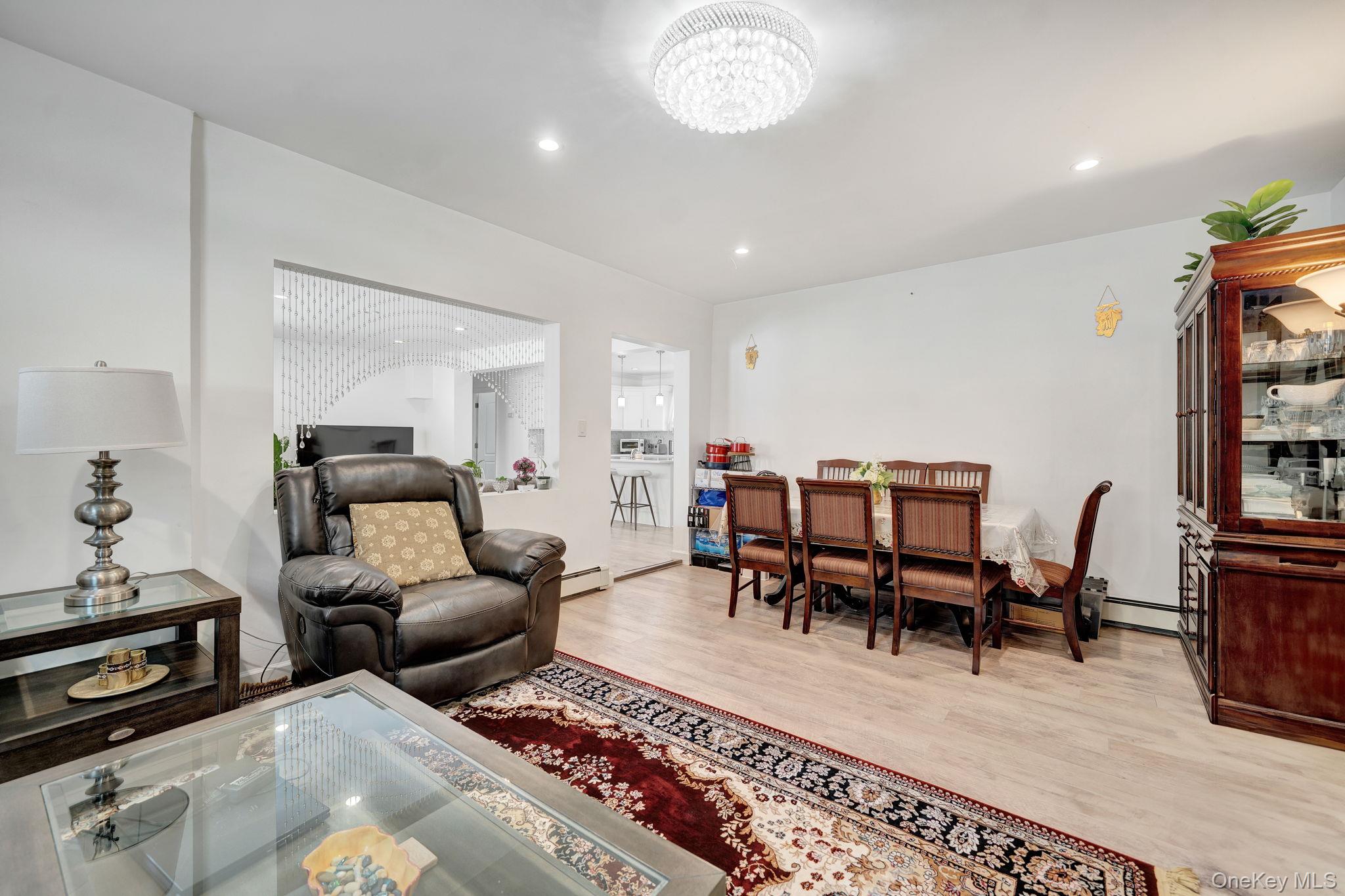 125 Hamlet Road Levittown, NY 11756 - Photo 19 of 28