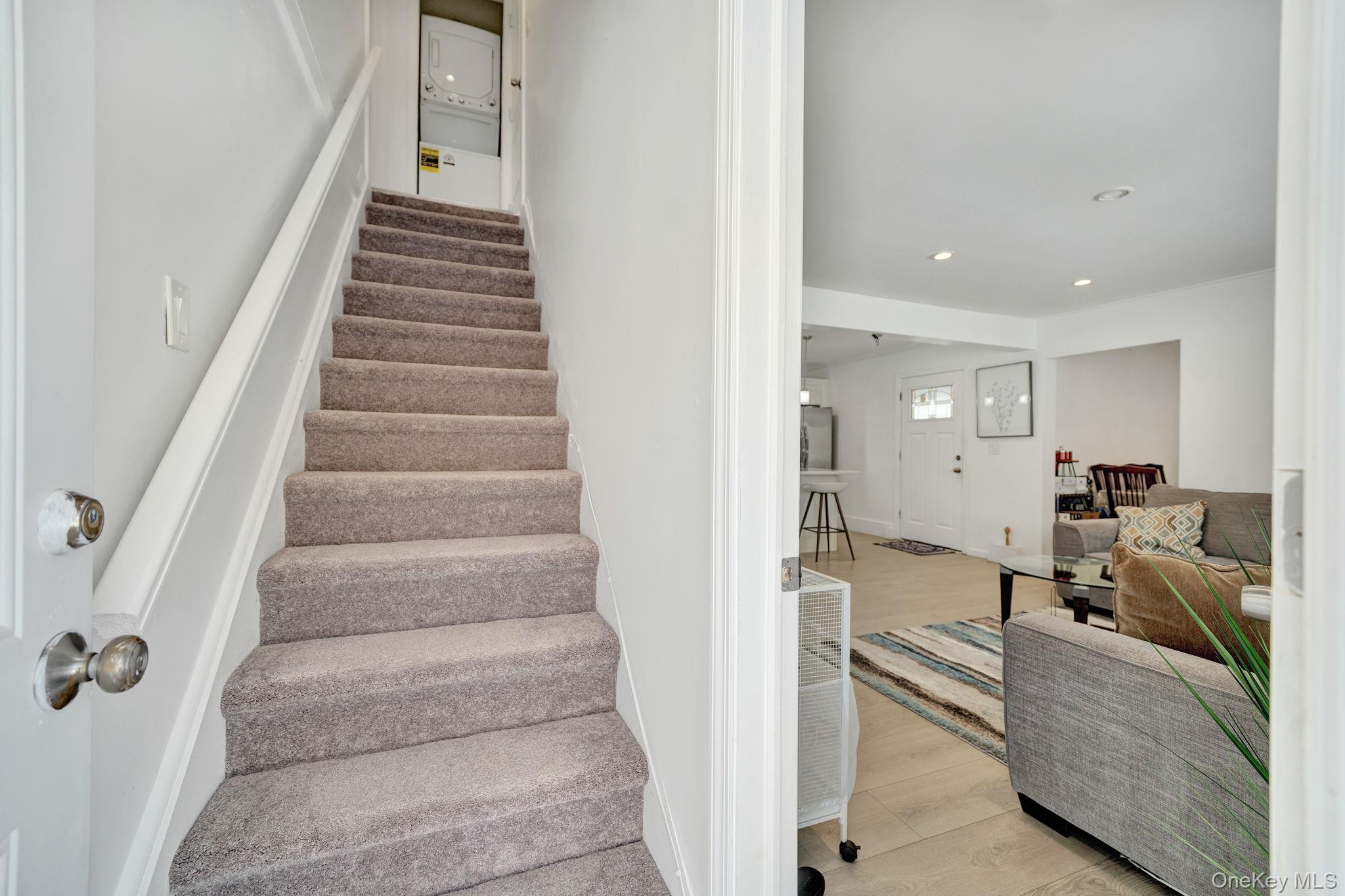 125 Hamlet Road Levittown, NY 11756 - Photo 24 of 28